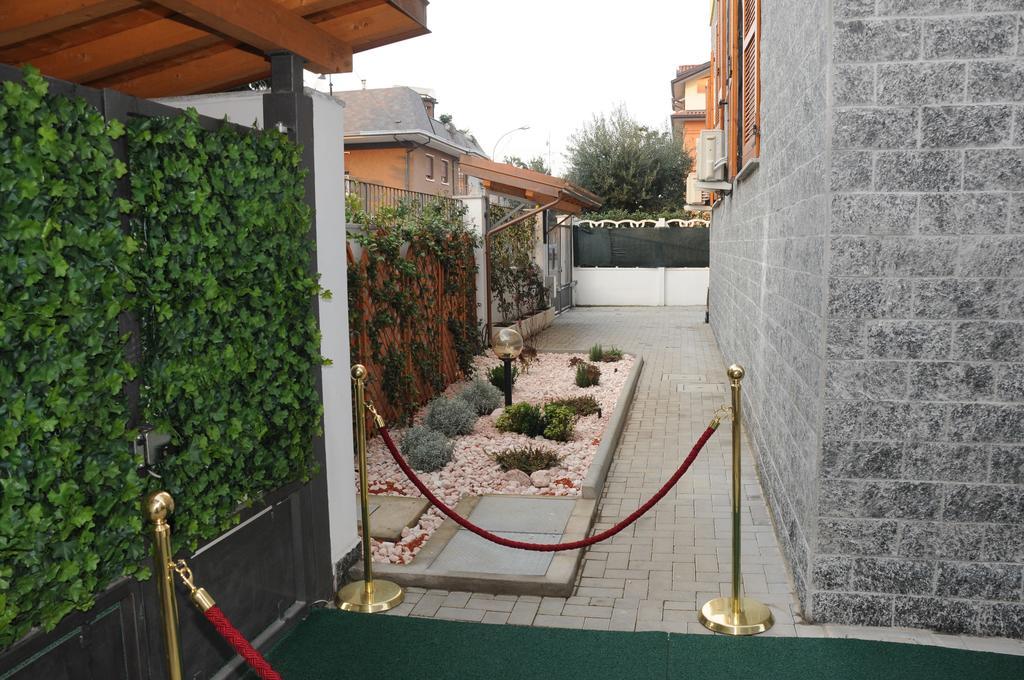 الشقق الفندقية Residenza Segrate Centro سغراتي المظهر الخارجي الصورة